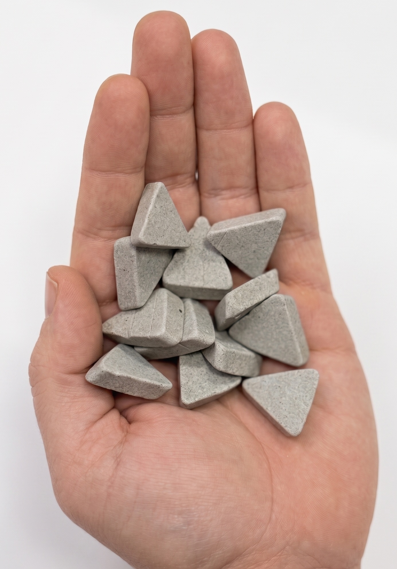 winona-van-norman-ceramic-tumbling-media-flat-triangle